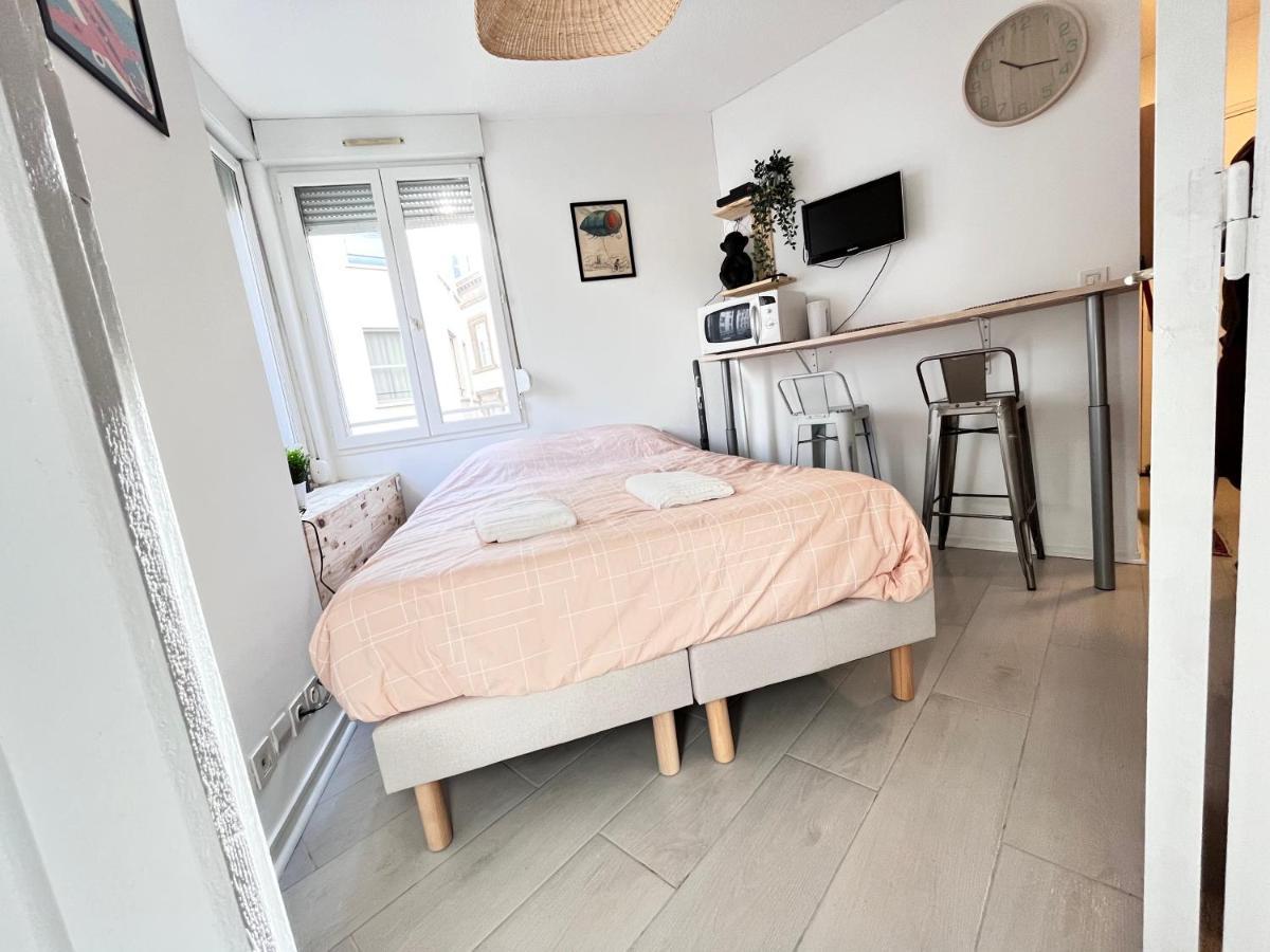 Le Tressous - Studio Sur Place De Jaude Prefecture แคลร์มงต์-แฟร์รองด์ ภายนอก รูปภาพ