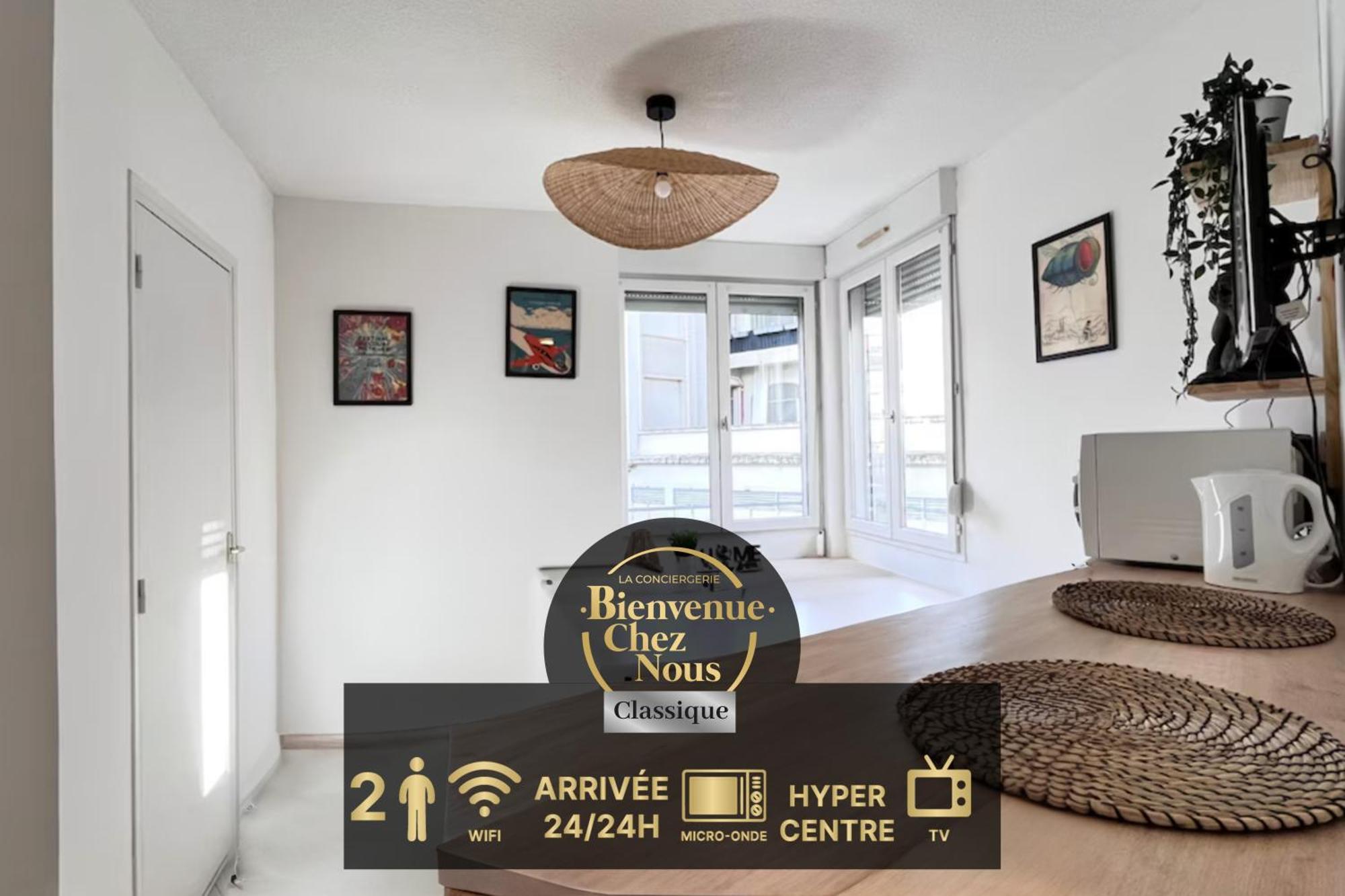Le Tressous - Studio Sur Place De Jaude Prefecture แคลร์มงต์-แฟร์รองด์ ภายนอก รูปภาพ